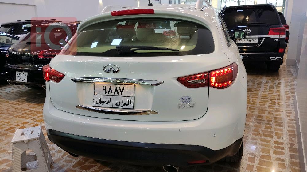 Infiniti FX